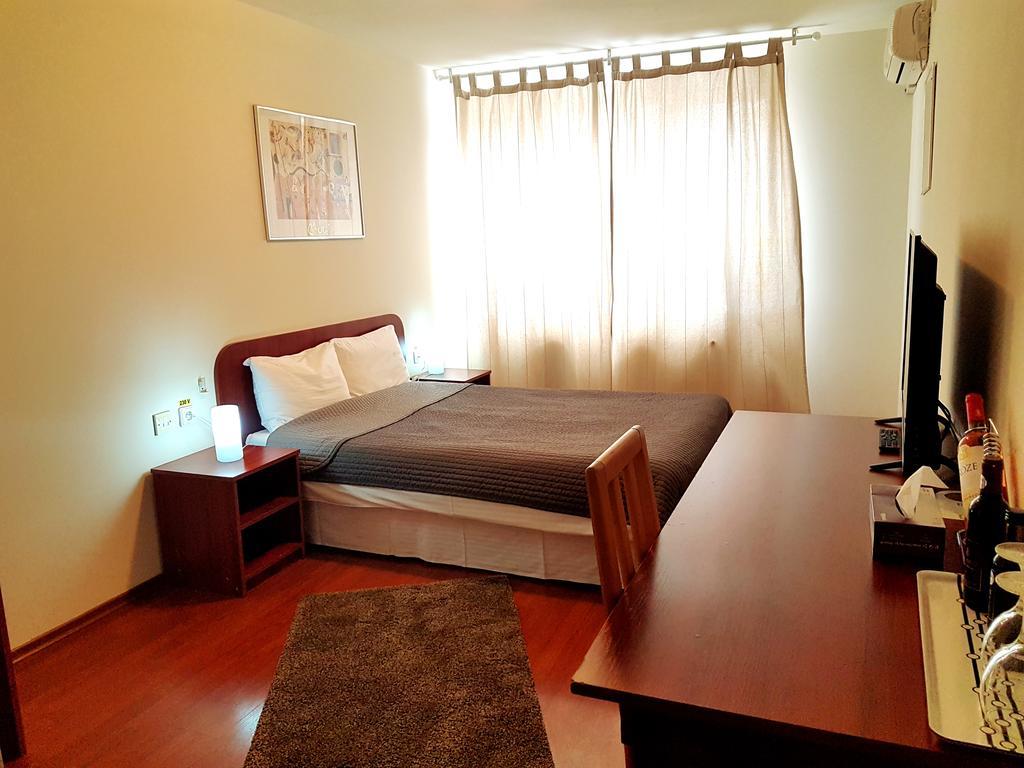 Hotel Mic Βουκουρέστι Εξωτερικό φωτογραφία