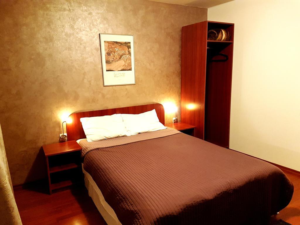 Hotel Mic Βουκουρέστι Εξωτερικό φωτογραφία