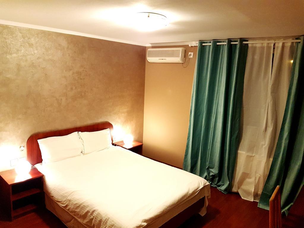 Hotel Mic Βουκουρέστι Εξωτερικό φωτογραφία
