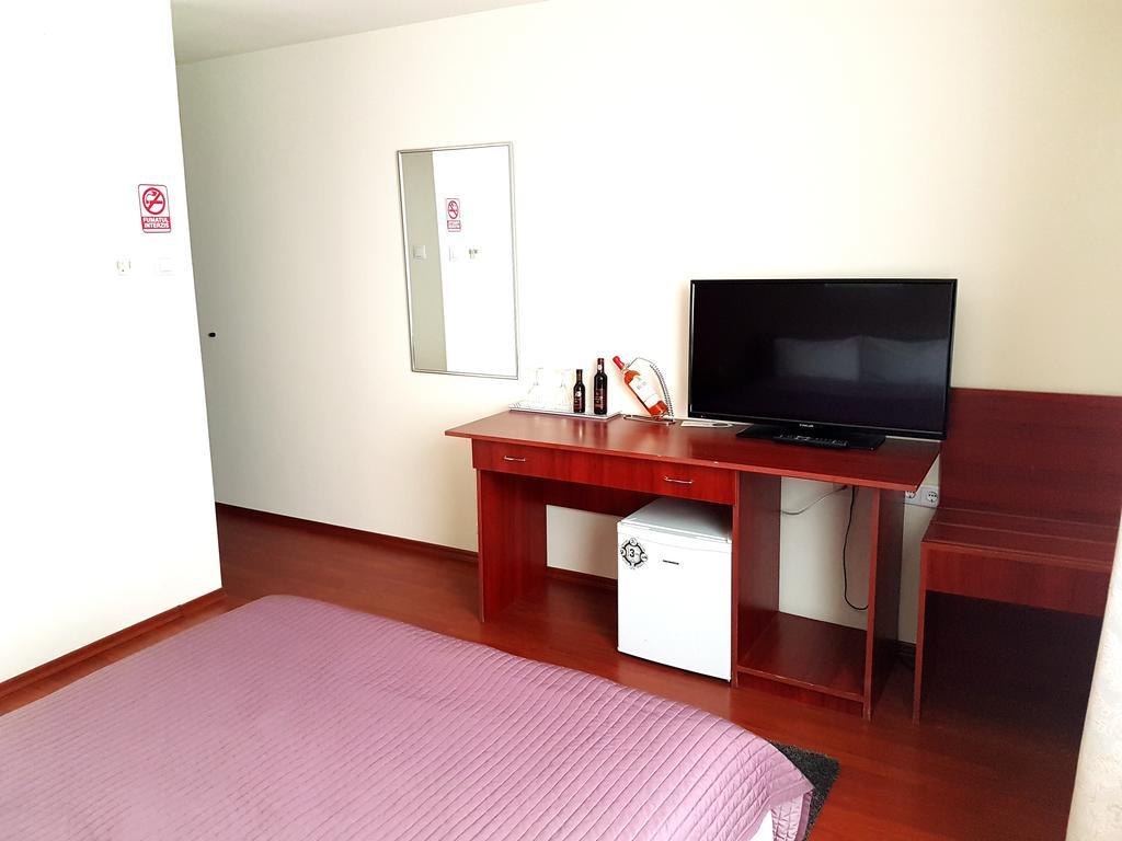 Hotel Mic Βουκουρέστι Εξωτερικό φωτογραφία