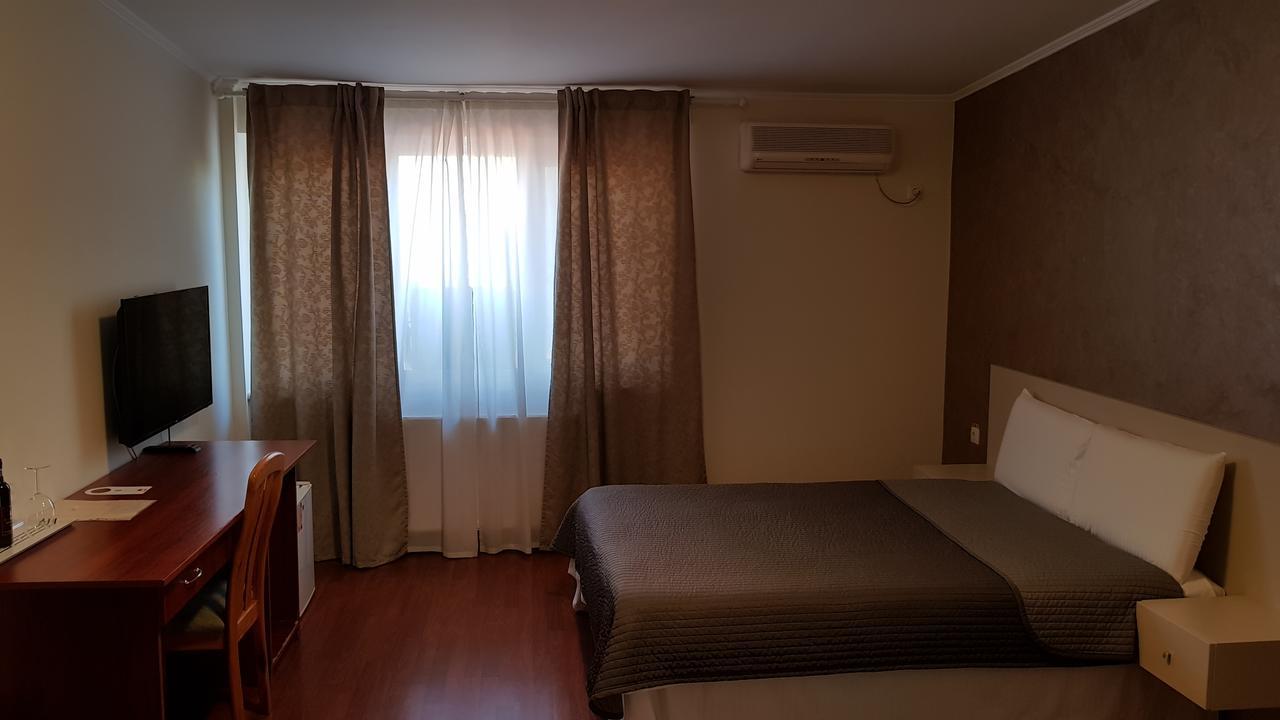 Hotel Mic Βουκουρέστι Εξωτερικό φωτογραφία